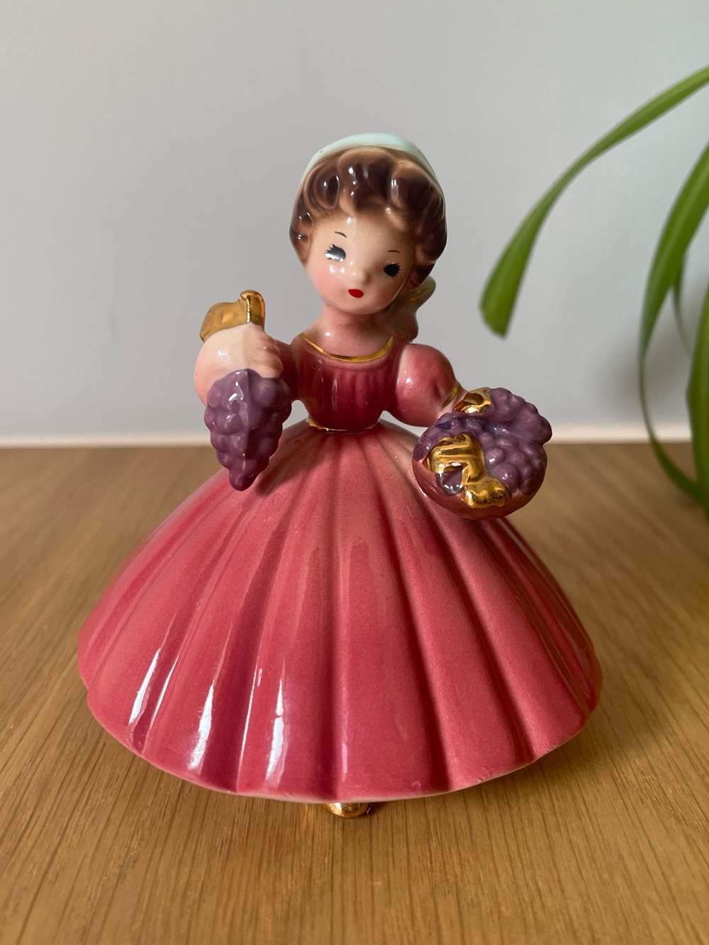 Vintage Josef Originals Little International Italy Girl & Grapes Figurine